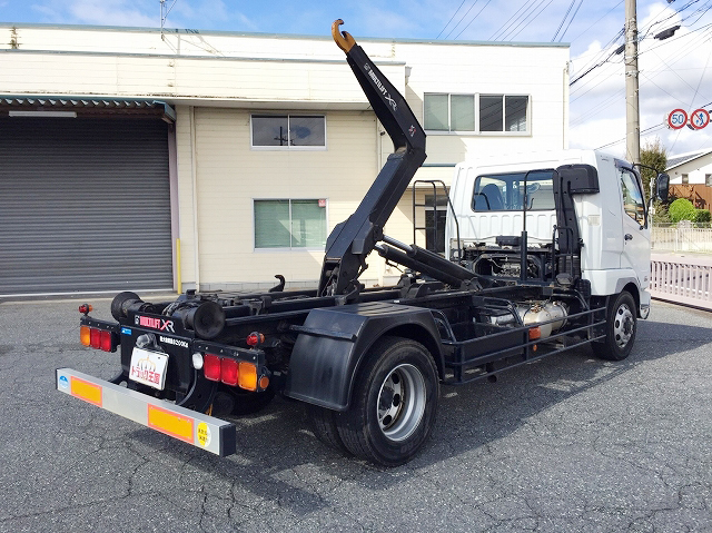 三菱ふそうファイターコンテナ専用車増トン（6t・8t）[写真02]