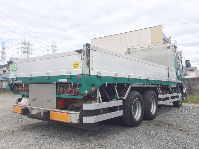 いすゞフォワードアルミブロック増トン（6t・8t）[写真02]