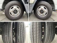 三菱ふそうキャンター平ボディ小型（2t・3t）[写真21]