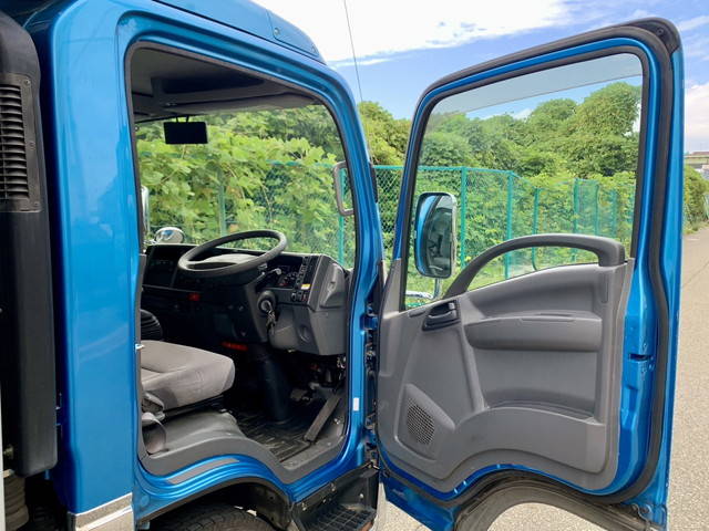 いすゞエルフアルミウイング小型（2t・3t）[写真08]