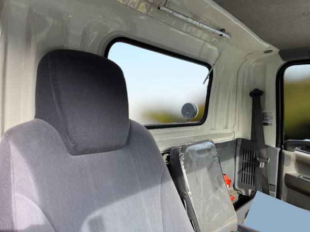 マツダタイタンクレーン3段小型（2t・3t）[写真26]