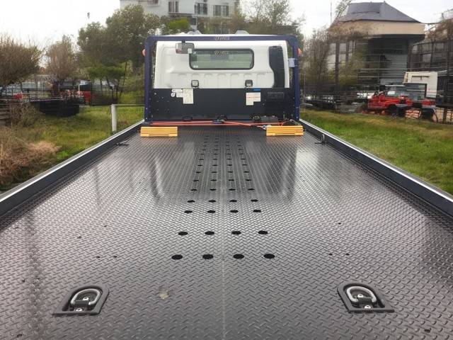 三菱ふそうキャンターセーフティローダー小型（2t・3t）[写真08]