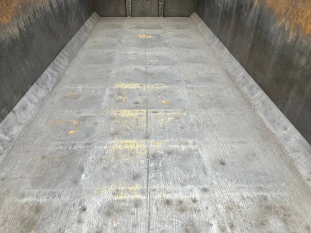 UDトラックスクオン深ダンプ（土砂禁ダンプ）大型（10t）[写真11]