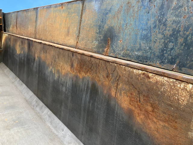 UDトラックスクオン深ダンプ（土砂禁ダンプ）大型（10t）[写真14]