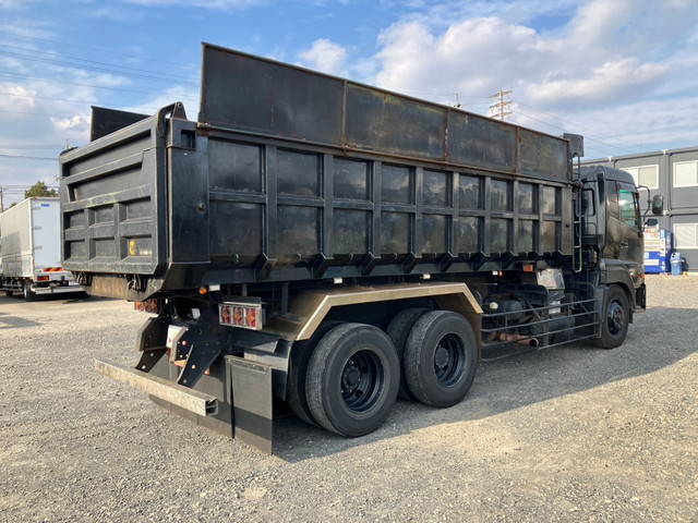 UDトラックスクオン深ダンプ（土砂禁ダンプ）大型（10t）[写真02]