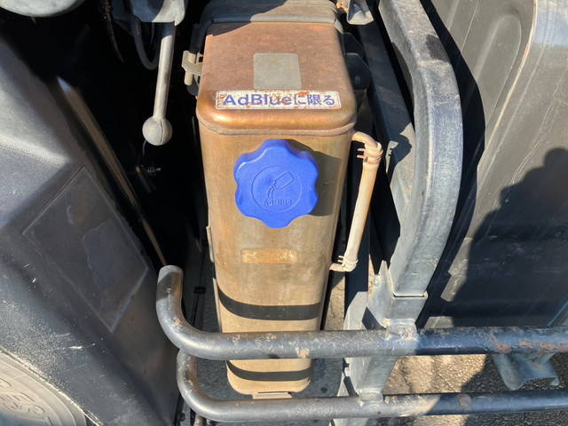 UDトラックスクオン深ダンプ（土砂禁ダンプ）大型（10t）[写真22]