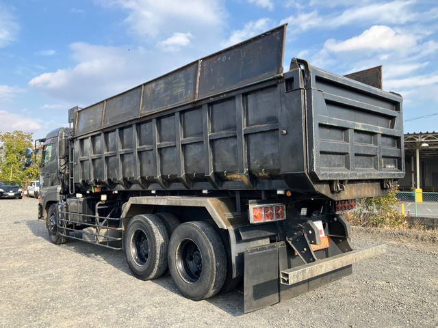UDトラックスクオン深ダンプ（土砂禁ダンプ）大型（10t）[写真04]