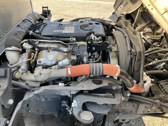 いすゞエルフアルミバン小型（2t・3t）[写真28]