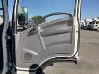 いすゞエルフアルミバン小型（2t・3t）[写真31]