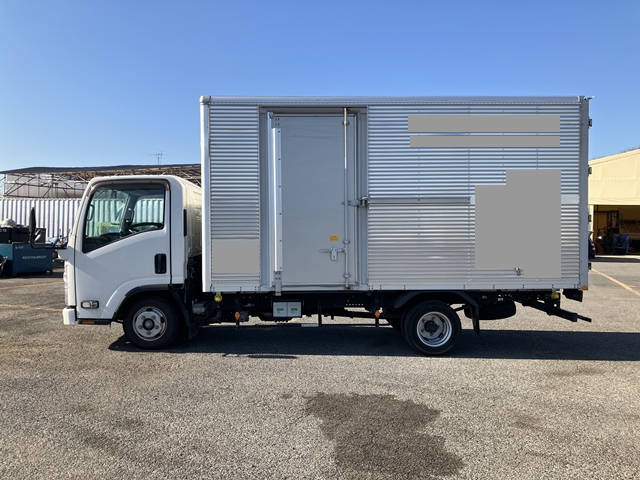 いすゞエルフアルミバン小型（2t・3t）[写真05]
