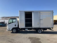 いすゞエルフアルミバン小型（2t・3t）[写真06]