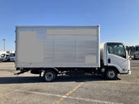 いすゞエルフアルミバン小型（2t・3t）[写真07]