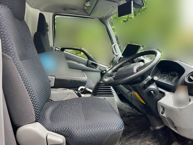 日野デュトロアルミウイング小型（2t・3t）[写真30]