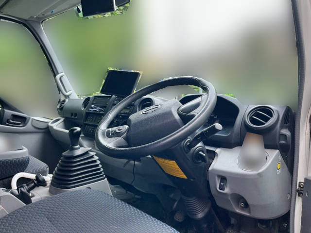 日野デュトロアルミウイング小型（2t・3t）[写真31]