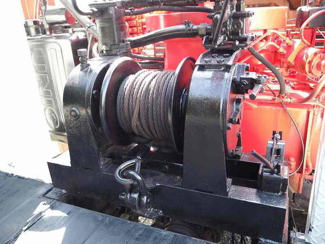 いすゞフォワードセルフクレーン3段中型（4t）[写真22]