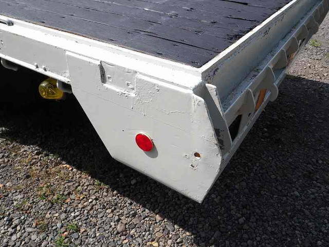 いすゞフォワードセルフクレーン3段中型（4t）[写真26]