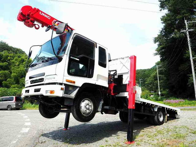 いすゞフォワードセルフクレーン3段中型（4t）[写真03]