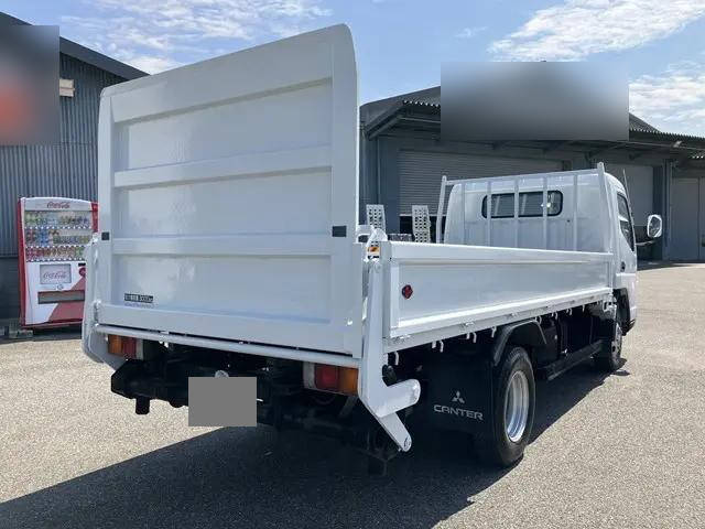 三菱ふそうキャンター平ボディ小型（2t・3t）[写真04]