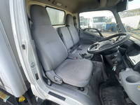 日野デュトロ冷凍車（冷蔵車）小型（2t・3t）[写真29]