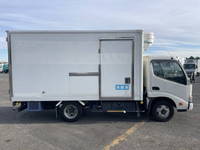 日野デュトロ冷凍車（冷蔵車）小型（2t・3t）[写真06]