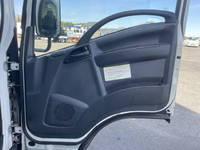 いすゞエルフ冷凍車（冷蔵車）小型（2t・3t）[写真28]