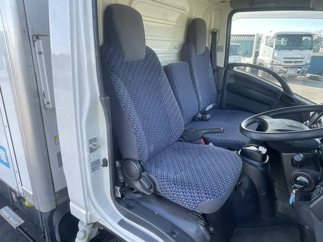 いすゞエルフ冷凍車（冷蔵車）小型（2t・3t）[写真29]