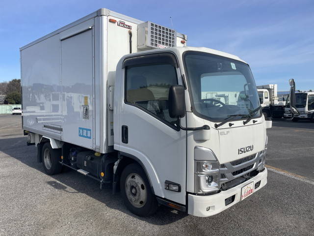 いすゞエルフ冷凍車（冷蔵車）小型（2t・3t）[写真03]
