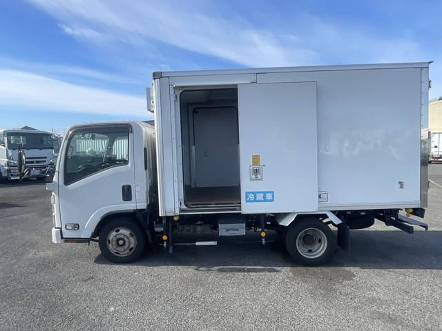 いすゞエルフ冷凍車（冷蔵車）小型（2t・3t）[写真06]