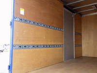 三菱ふそうキャンターアルミバン小型（2t・3t）[写真32]