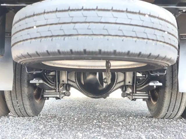 トヨタトヨエース平ボディ小型（2t・3t）[写真15]