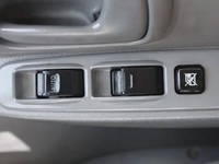 トヨタトヨエース平ボディ小型（2t・3t）[写真28]