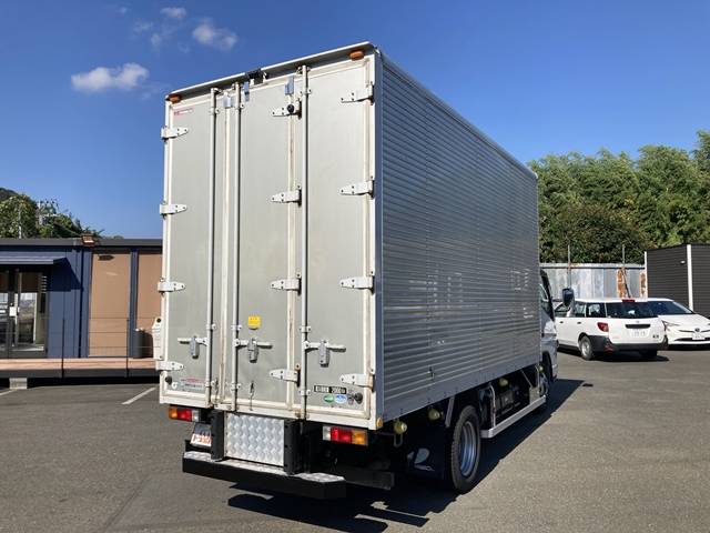 三菱ふそうキャンターアルミバン小型（2t・3t）[写真02]