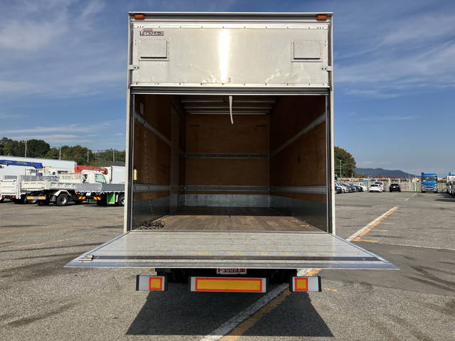 三菱ふそうキャンターアルミバン小型（2t・3t）[写真10]