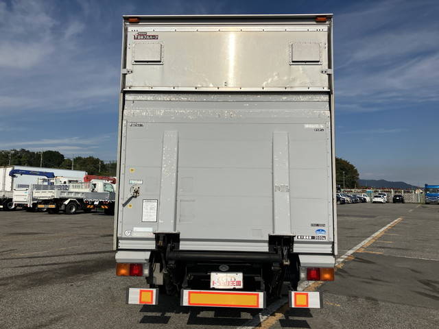 三菱ふそうキャンターアルミバン小型（2t・3t）[写真09]