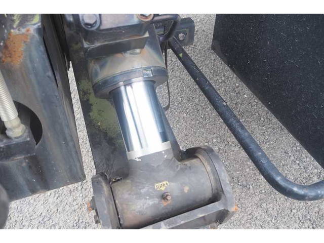 三菱ふそうファイタートラッククレーン中型（4t）[写真11]