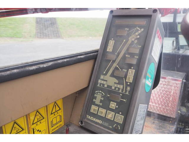 三菱ふそうファイタートラッククレーン中型（4t）[写真32]