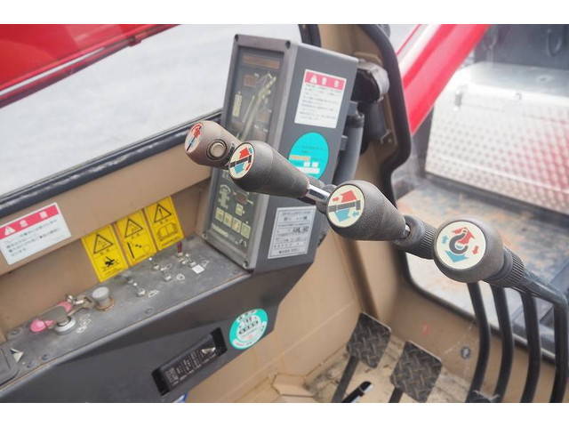 三菱ふそうファイタートラッククレーン中型（4t）[写真33]