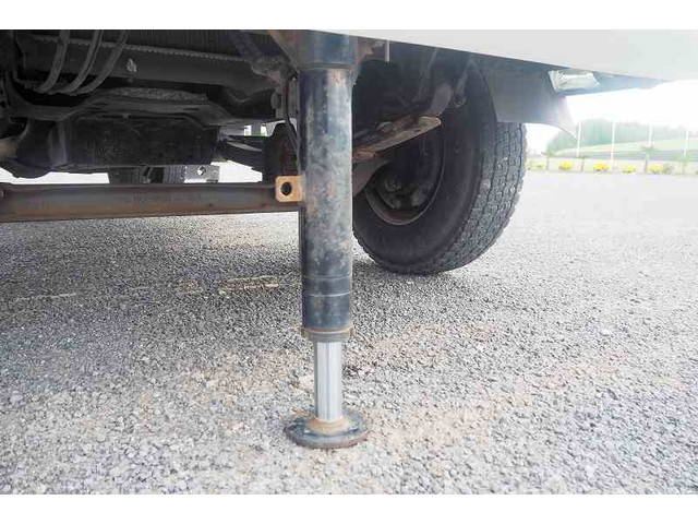 三菱ふそうファイタートラッククレーン中型（4t）[写真08]