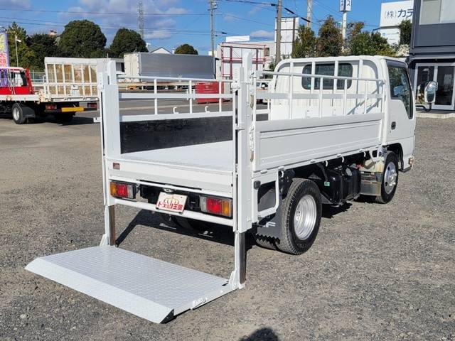 いすゞエルフ平ボディ小型（2t・3t）[写真13]