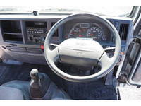 いすゞエルフクレーン3段小型（2t・3t）[写真38]