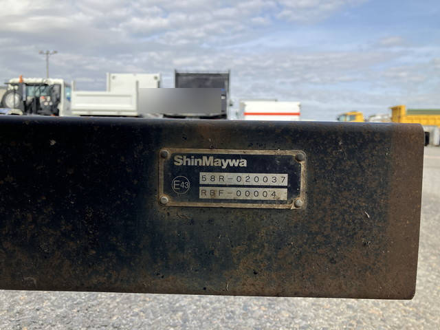 三菱ふそうファイターコンテナ専用車中型（4t）[写真17]