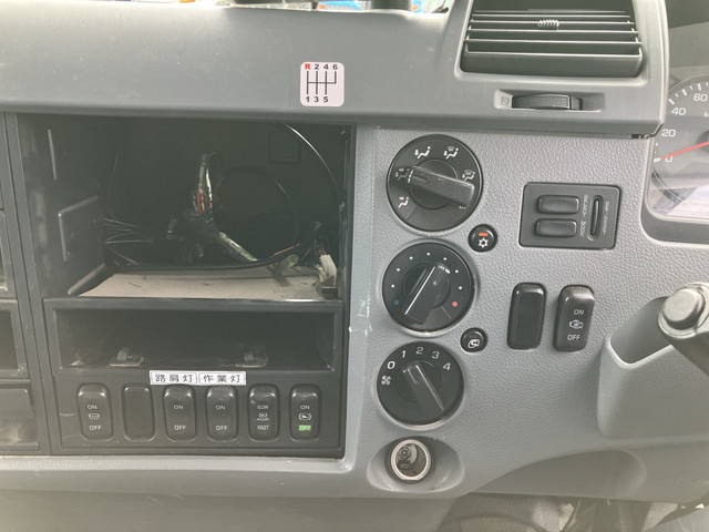 三菱ふそうファイターコンテナ専用車中型（4t）[写真34]