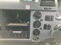 三菱ふそうファイターコンテナ専用車中型（4t）[写真34]