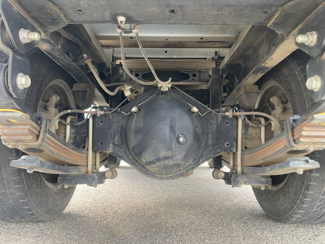 トヨタトヨエース平ボディ小型（2t・3t）[写真24]