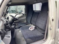 トヨタトヨエース平ボディ小型（2t・3t）[写真29]