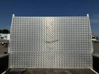 三菱ふそうキャンター平ボディ小型（2t・3t）[写真12]