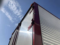 三菱ふそうファイターアルミウイング中型（4t）[写真03]