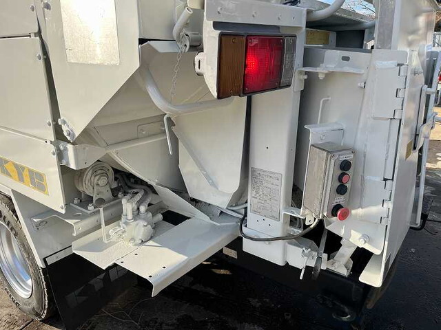 日野デュトロチップ運搬車小型（2t・3t）[写真08]