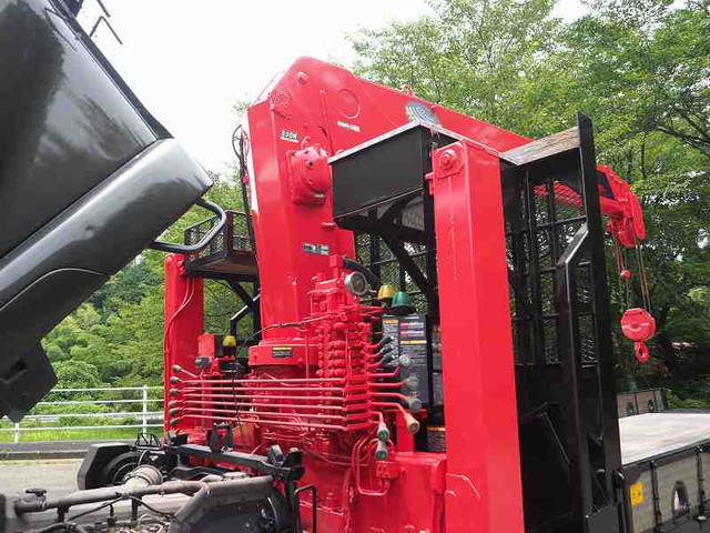 UDトラックスコンドルセルフクレーン4段増トン（6t・8t）[写真18]