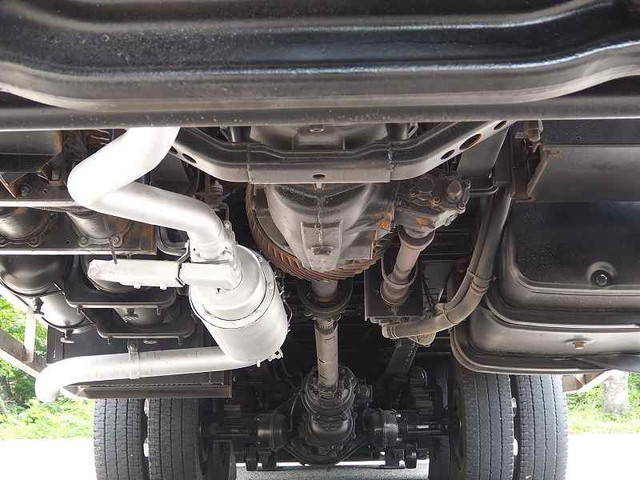 UDトラックスコンドルセルフクレーン4段増トン（6t・8t）[写真26]